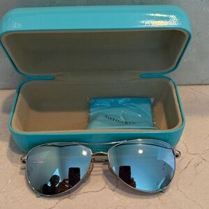 Tiffany & Co. Silver Aviator Sunglasses with Turquoise Case